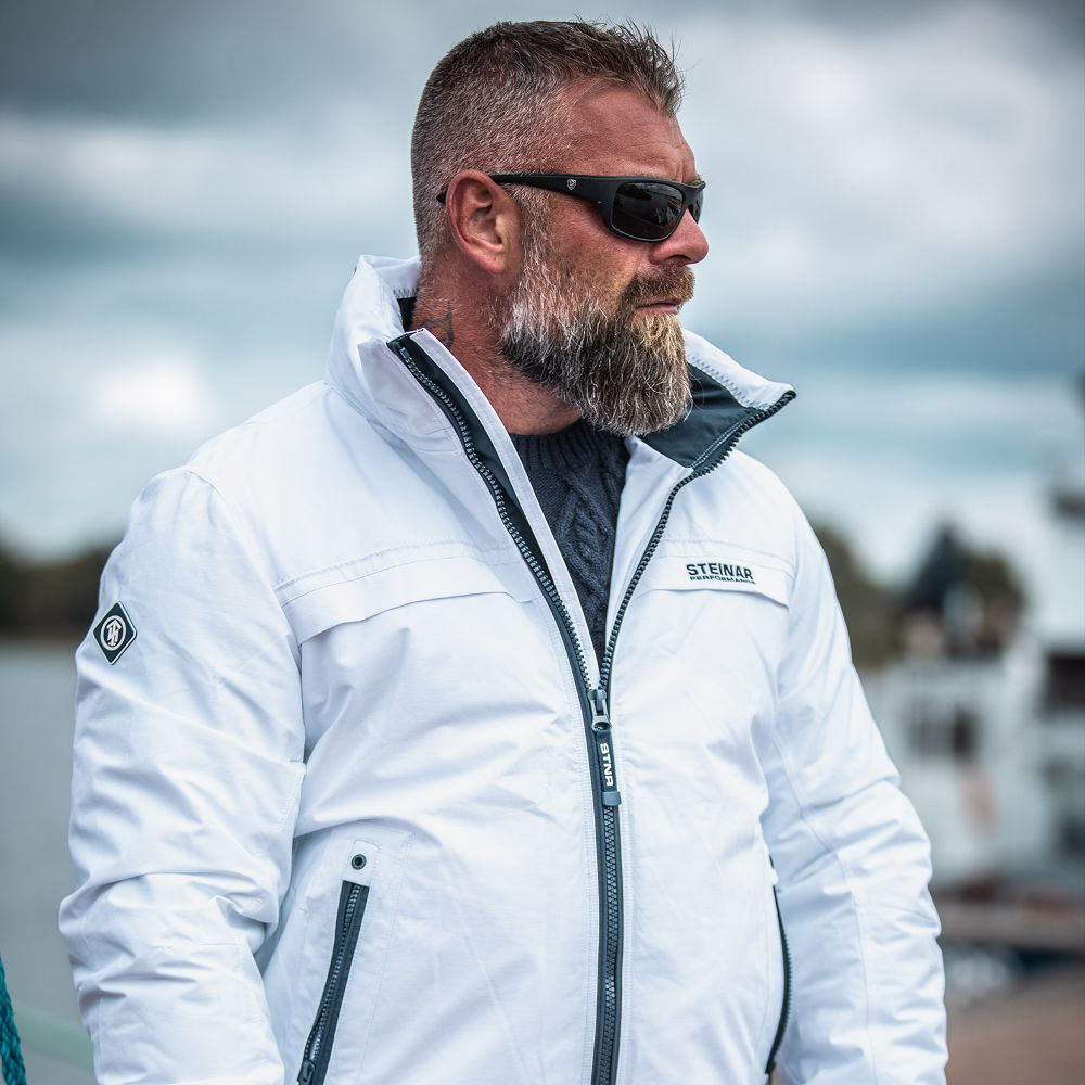 JACKE FRØYLAR