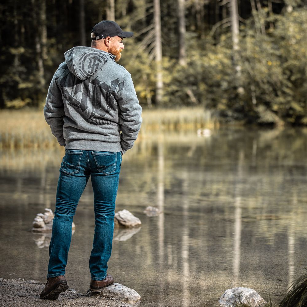 BONDEDJACKE LYNN