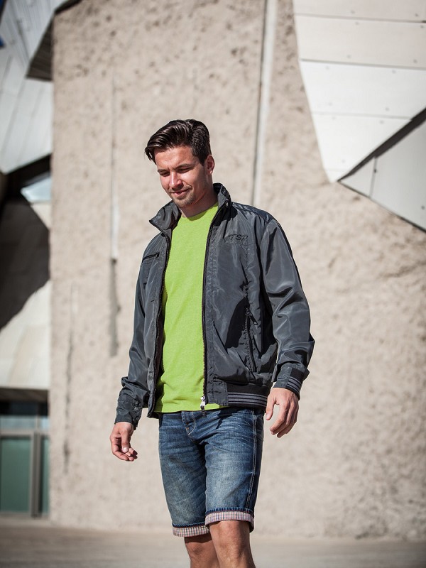 JACKE MAGNA JACKE MAGNA
