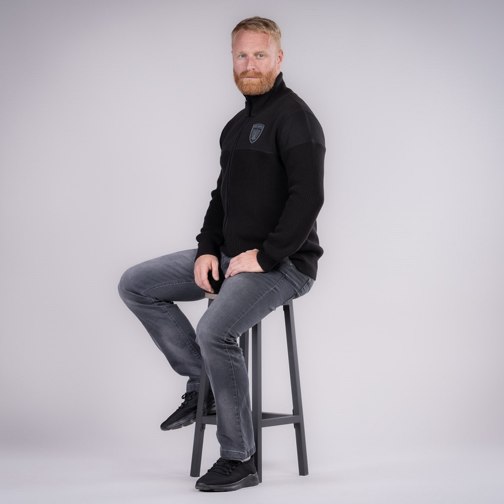 CARDIGAN HILUR