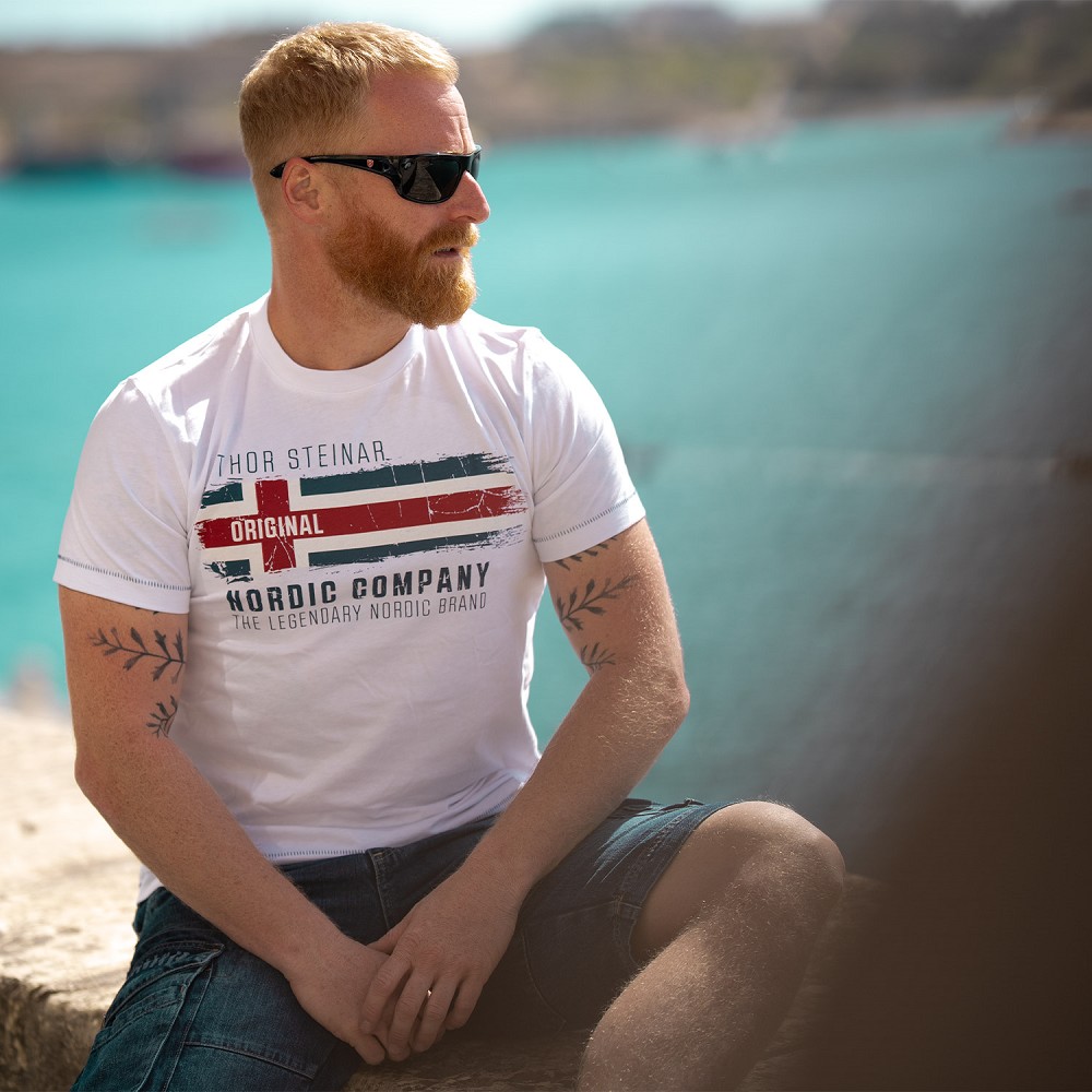 T-SHIRT LEGENDARY