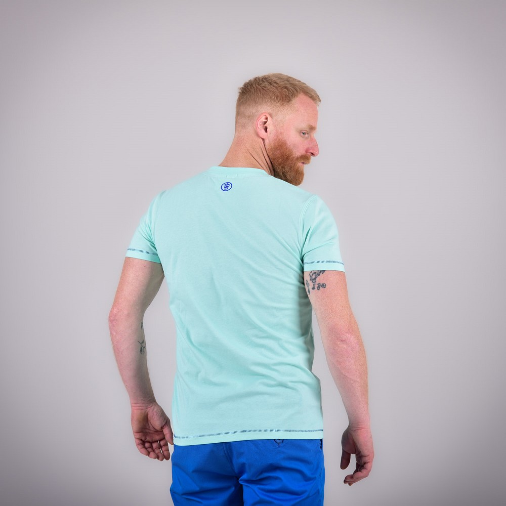 T-SHIRT CONNECTION
