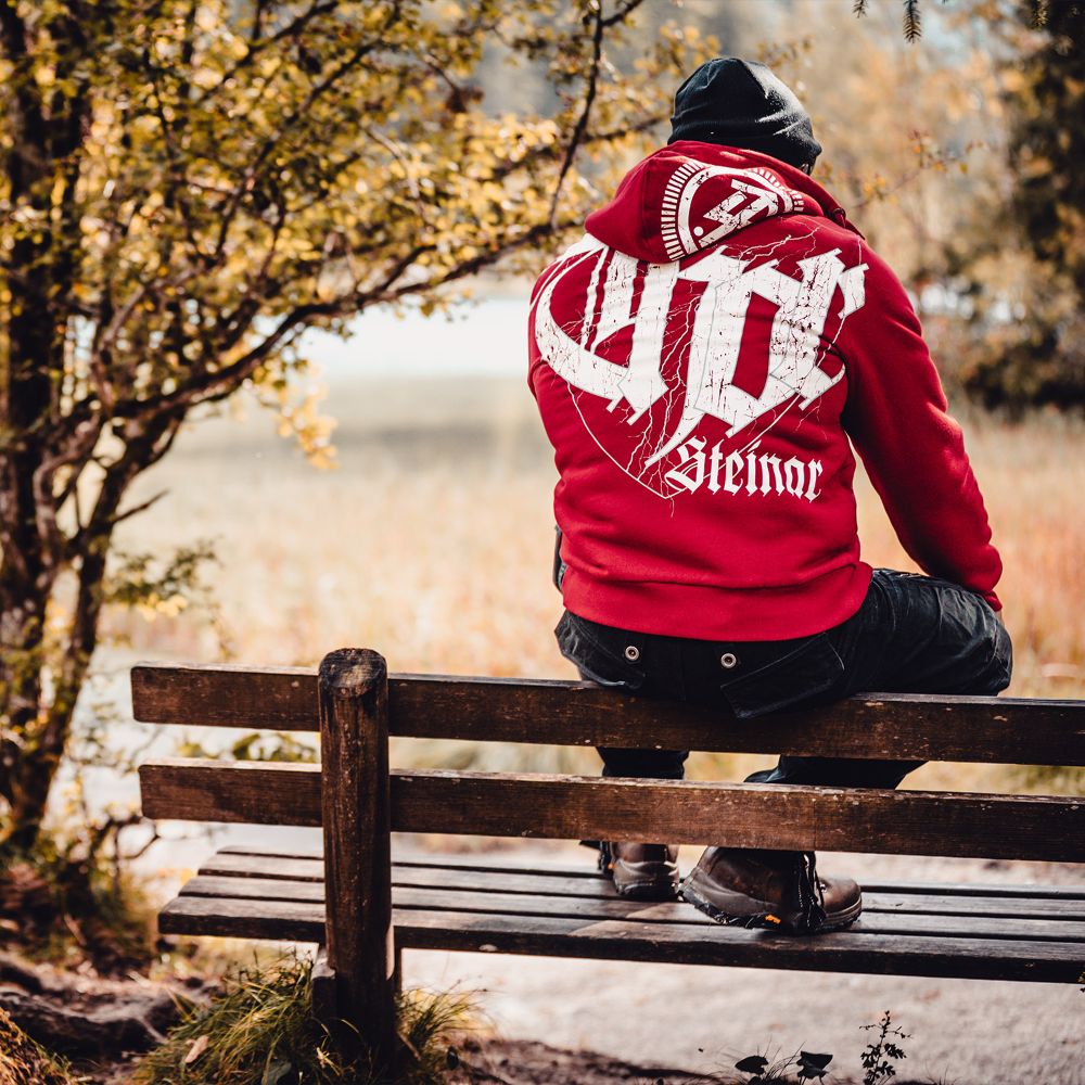 BONDEDJACKE LYNN