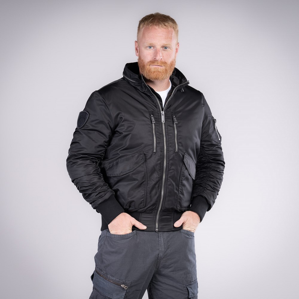 JACKE STETIND JACKE STETIND