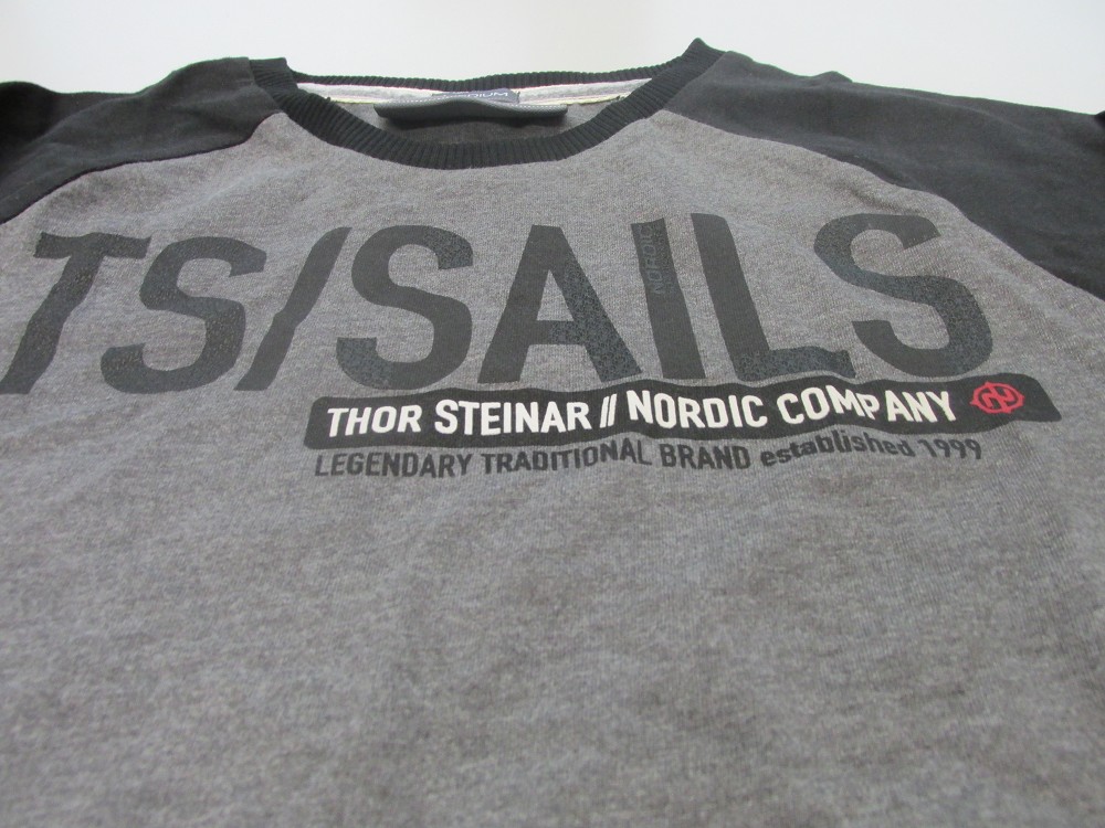 LONGSLEEVE SAILS