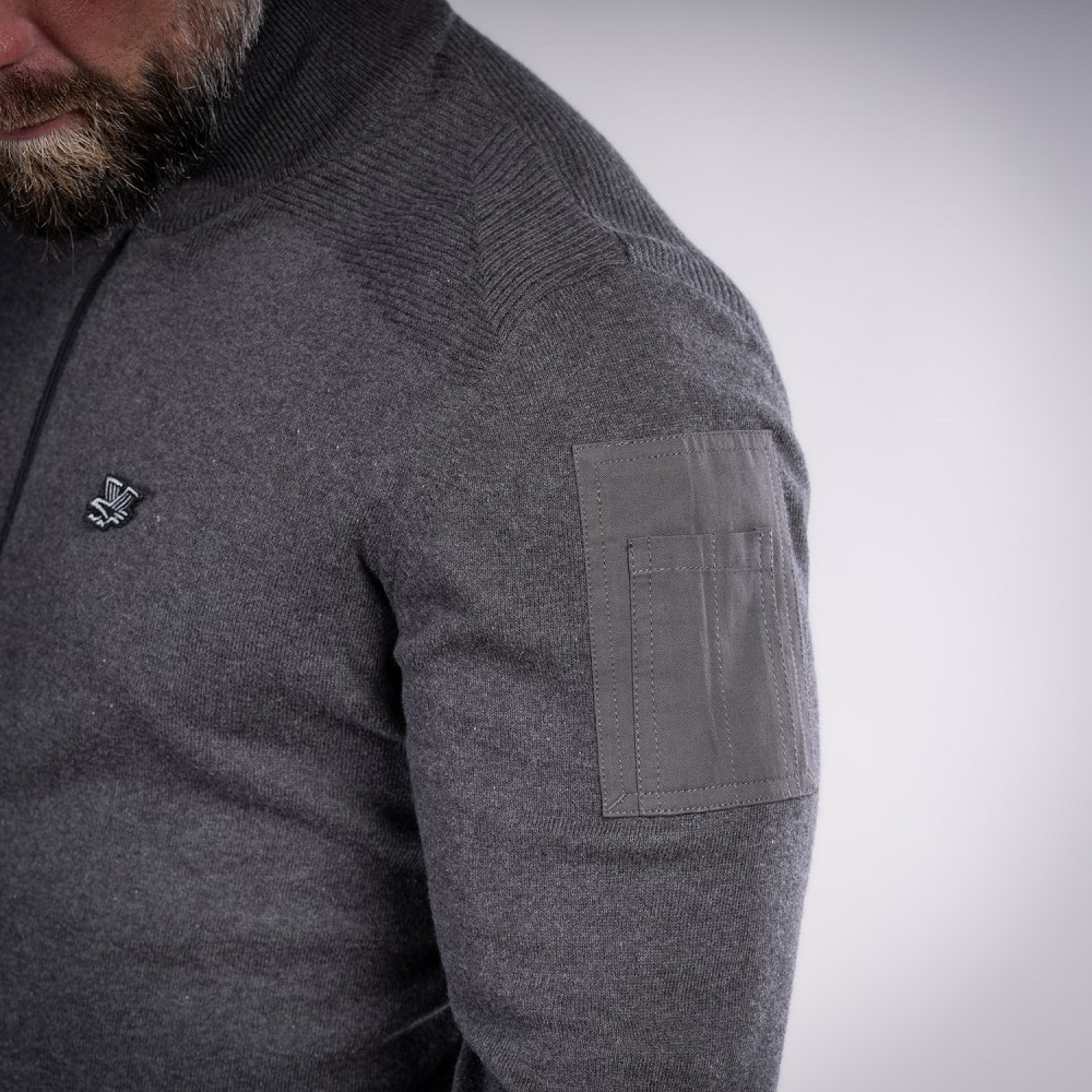 STRICKJACKE EKTE