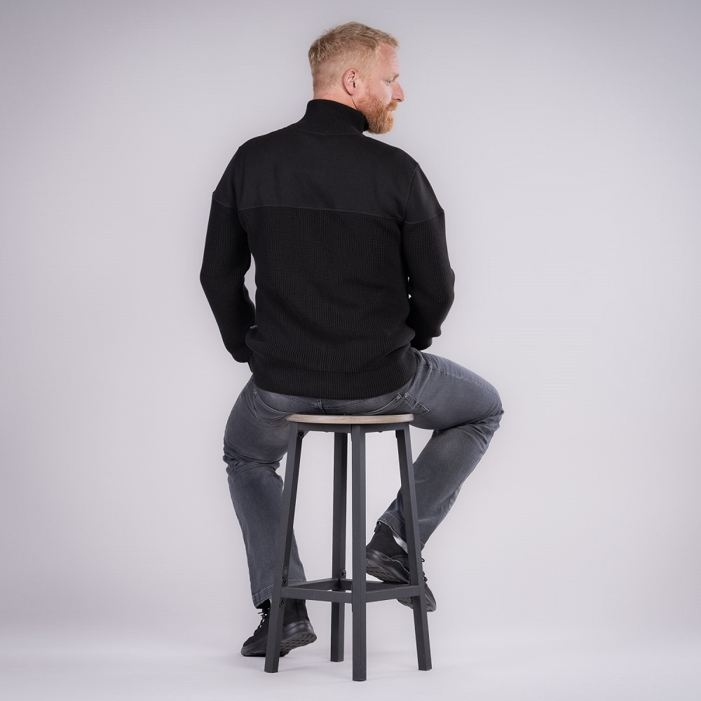 CARDIGAN HILUR